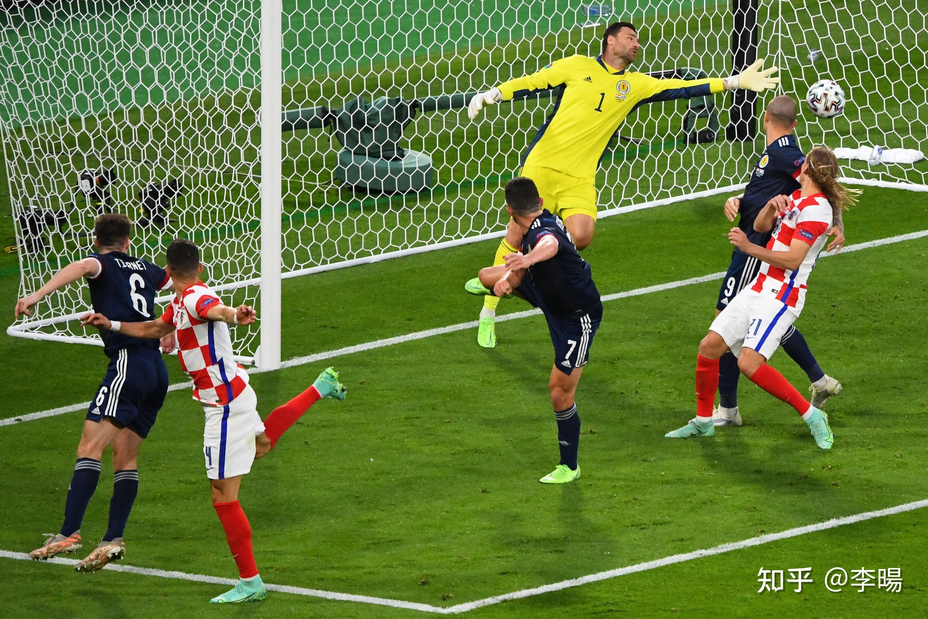 冰岛队凭借制胜球险胜克罗地亚队,小组出线无望的简单介绍 冰岛队凭借制胜球险胜克罗地亚队,小组出线无望的简单介绍