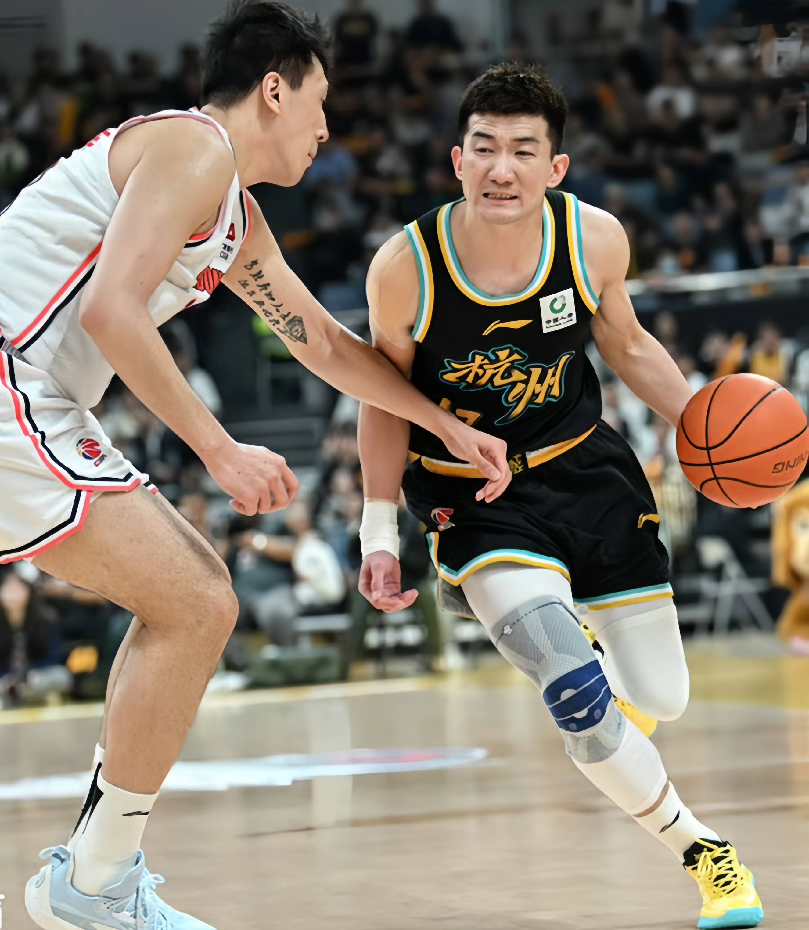 张三复出，球队实力增强备战新赛季CBA的简单介绍