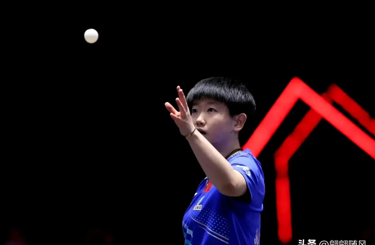 里昂女足拔得头筹,提前锁定冠军 里昂女足拔得头筹,提前锁定冠军